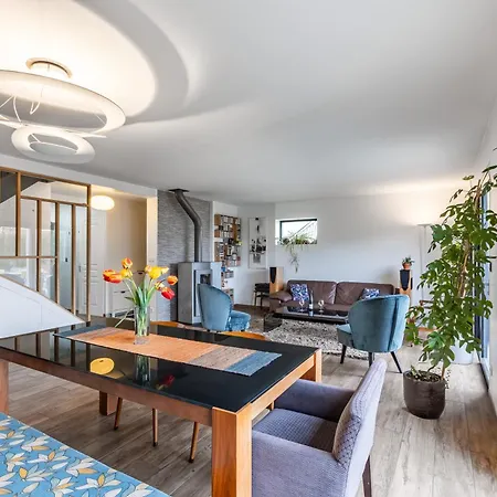 Holiday home Magnifique Maison Avec Jardin Et Salle De Jeux Proche Paris