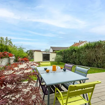 Magnifique Maison Avec Jardin Et Salle De Jeux Proche Paris Holiday home Villejuif
